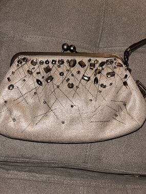 NWT! COACH EMBELLISHED AUDREY SEASHELL KISSLOCK CLUTCH NATURAL/SILVER BAG 45506